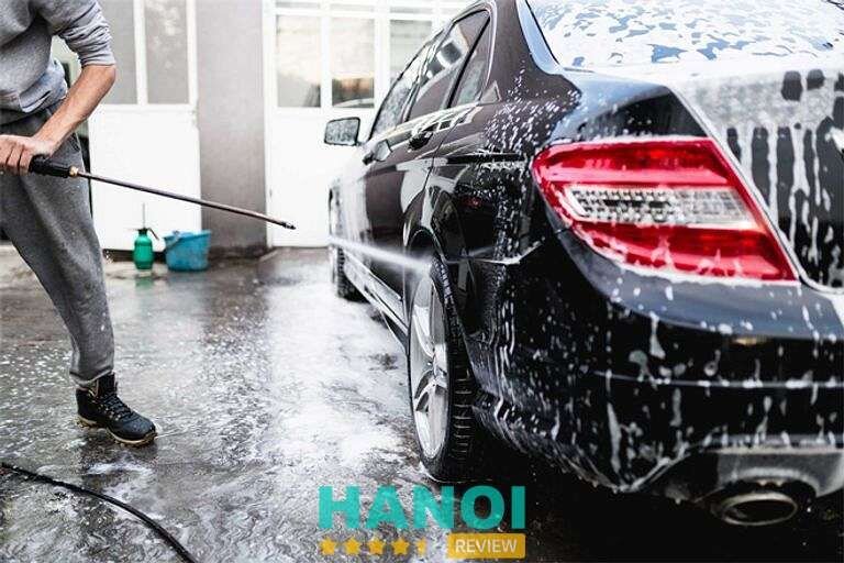 Phân tích 5 tiêu chí lựa chọn dịch vụ rửa xe ô tô uy tín và nhanh chóng