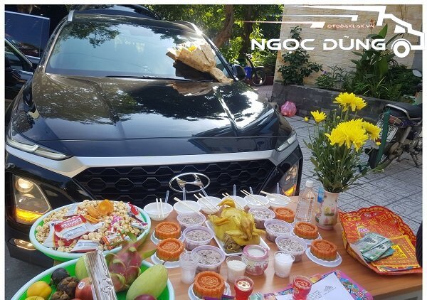 Phân tích ý nghĩa và mục đích sâu xa của việc cúng xe ô tô mới