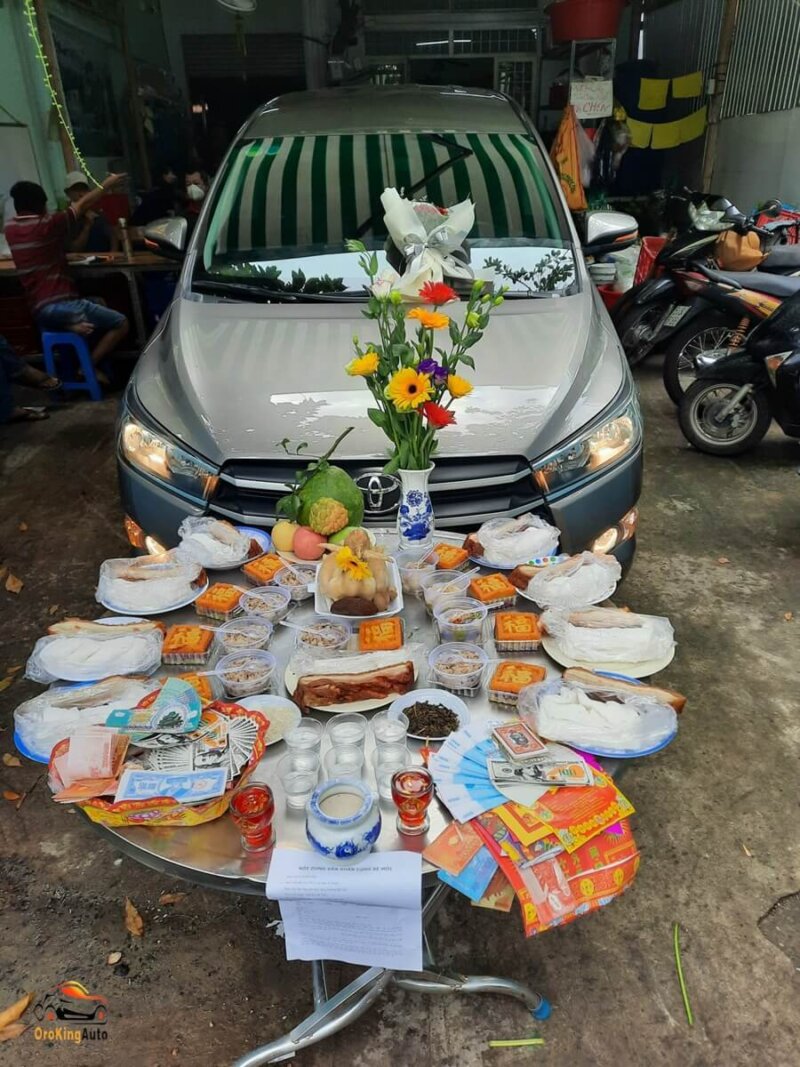 Tổng hợp các lễ vật cúng xe ô tô mới mua thiết yếu